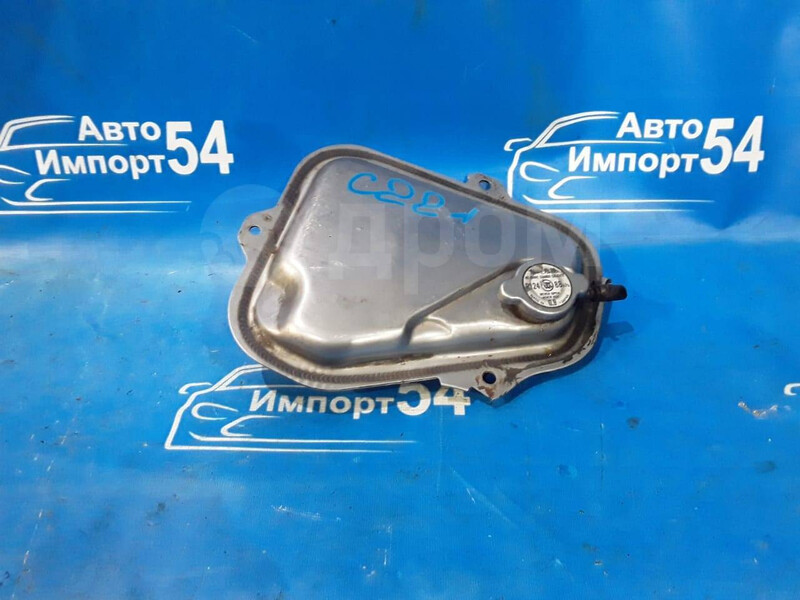 Расширительный бачок Nissan Vanette C22  1993 2.0 Дизель Киев