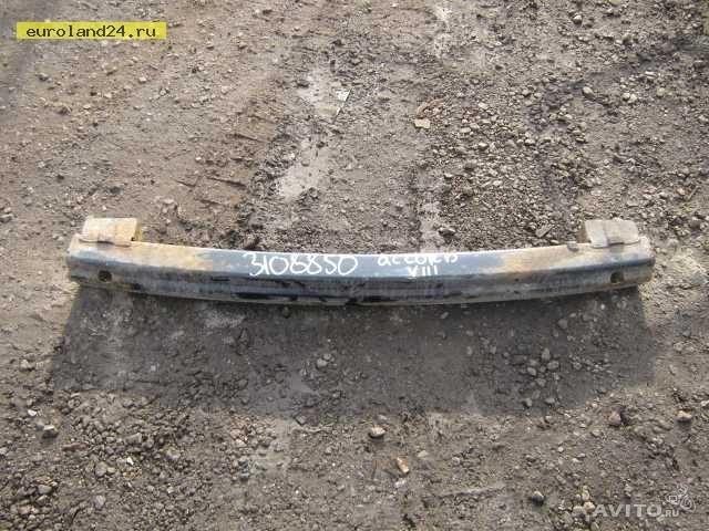 Усилитель заднео бампера Honda Accord 7 2004 г.  2.0 л бензин Киев