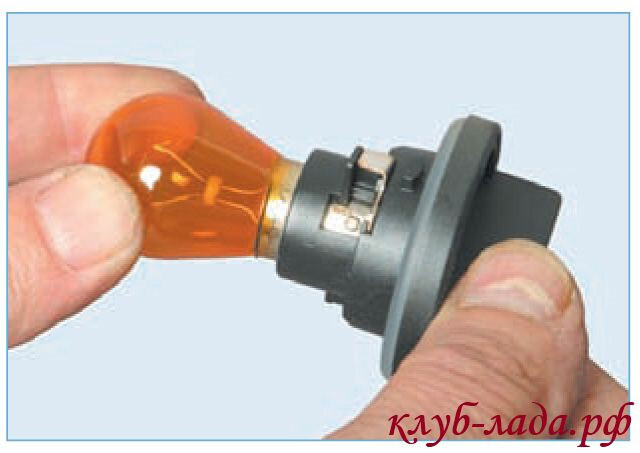 Патрон, пробка поворота с передней фары ЗАЗ Forza  2015 1.5 Бензин 