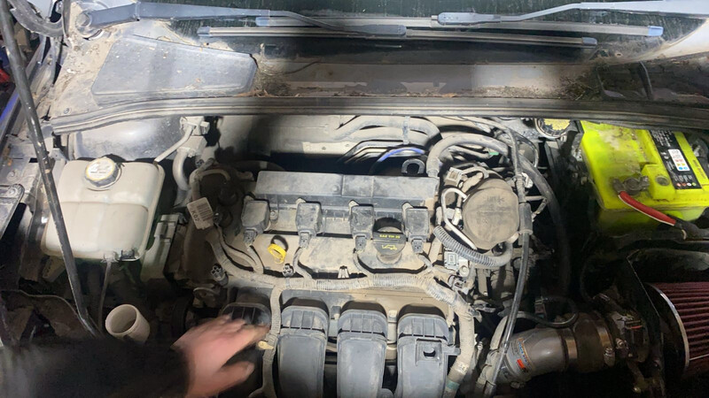Декоративна накладка двигуна Ford Focus 3  2012 хэтчбек 2.0 Бензин 