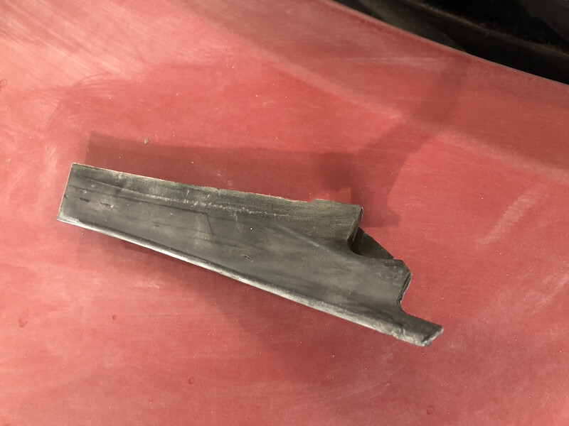 Заглушка жабо Nissan Micra  2003 хэтчбек 1.4 Бензин Киев