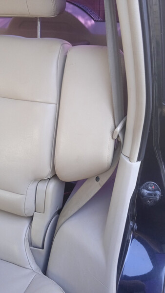 Подлокотник задней спинки правый Mitsubishi Pajero Wagon  2008 3.0 Бензин Харьков