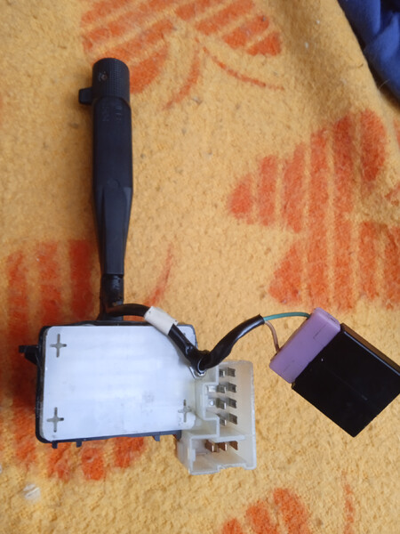 Подрулевой переключатель Nissan Sunny B12  1986 1.6 Бензин Киев