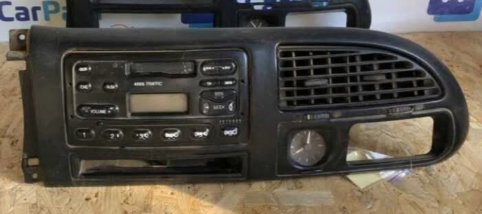 Автомагнитола Ford Transit универсал 1996 г.