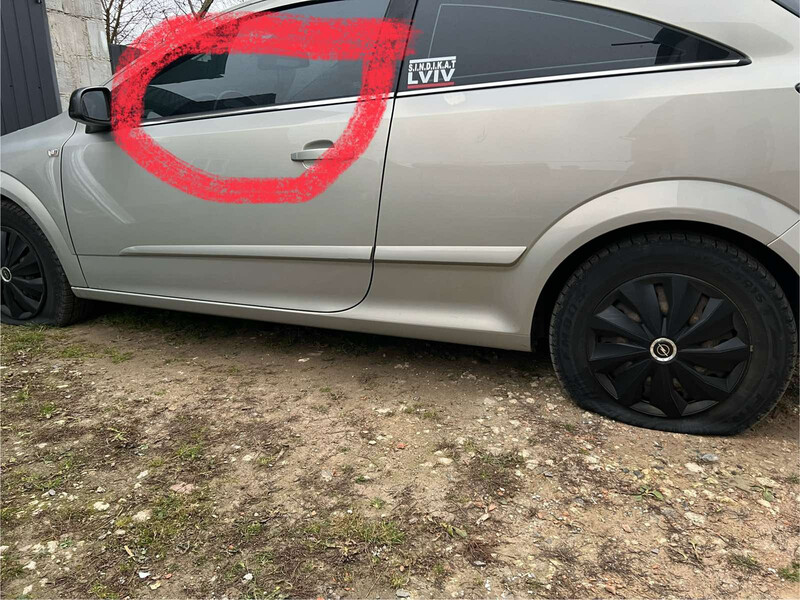 Стекло двери Opel Astra g купе 2005 г.