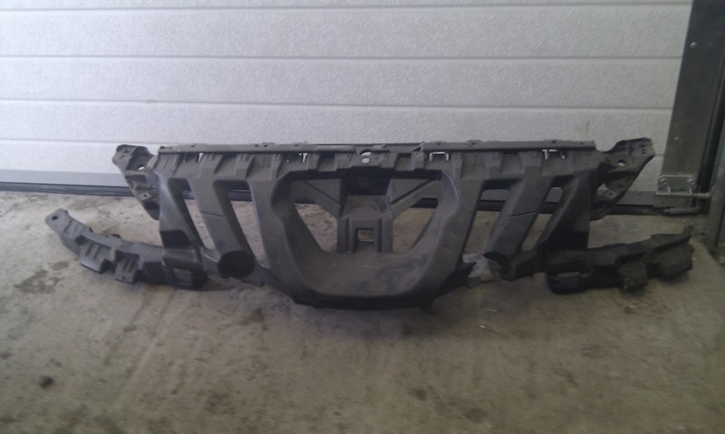 Кронштейн (каркас, скелет) бампера Peugeot 308  2008 1.6 Бензин Харьков