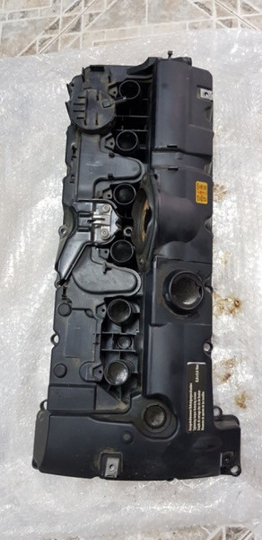 Клапанная крышка BMW X5 E70 универсал 2012 г.  35.0 л бензин Ровно