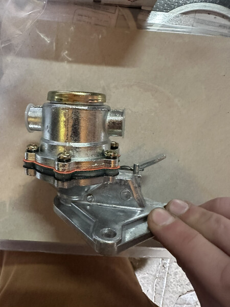 Паливний насос ручного підкачування Iveco Daily  2001 3.0 Дизель Винница