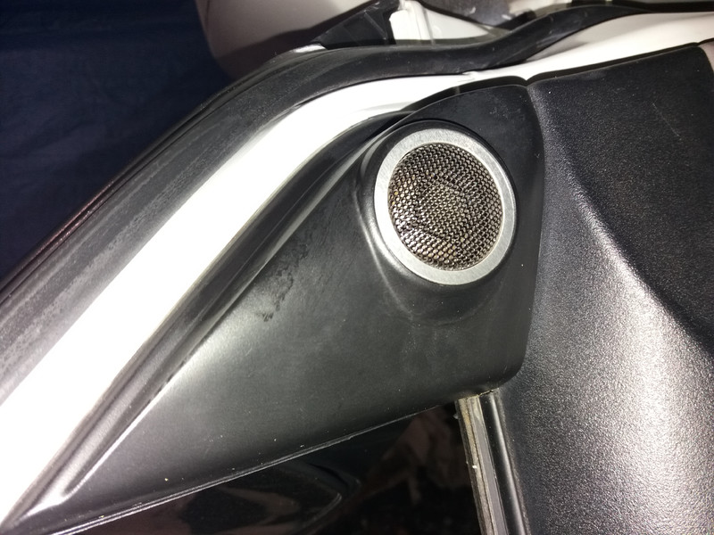 Уголок зеркала с пищалкой Mitsubishi Pajero Sport  2012 2.5 Дизель Запорожье