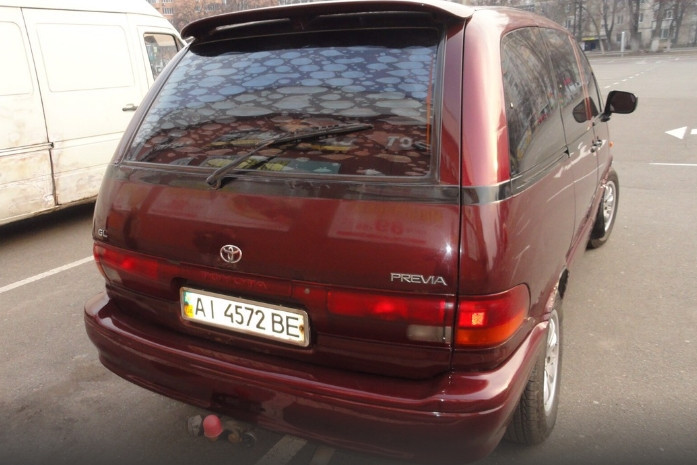 Задняя крышка багажника\со стеклом\ Toyota Previa  1992 универсал 2.4 Бензин Днепр