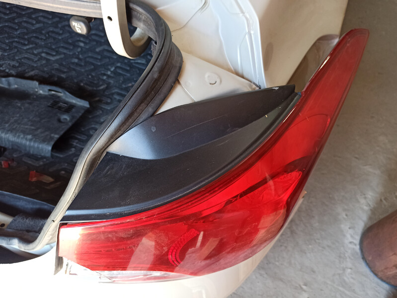 Фара задняя Hyundai Elantra  2011 1.8 Бензин Белая Церковь