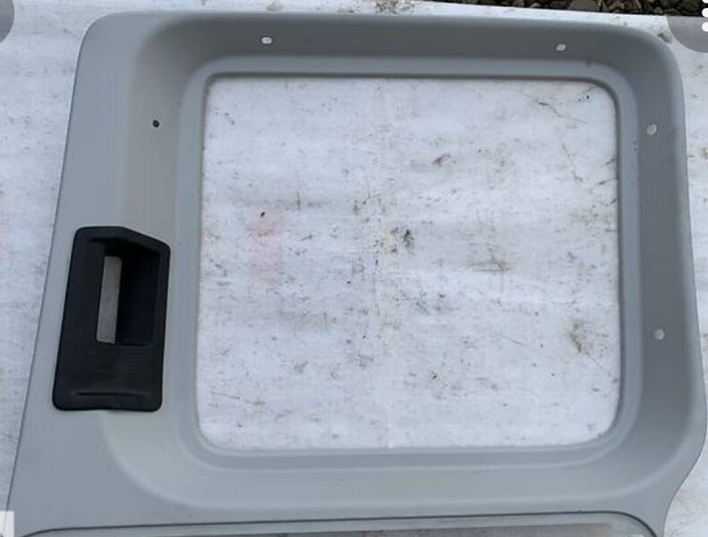 Накладка правой сдвижной двери Volkswagen Caddy 3  2012 1.6 Дизель 