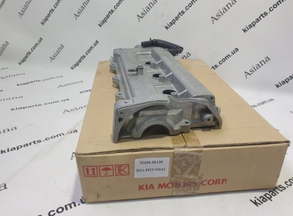 Клапанна кришка 224203E120   Hyundai Santa FE