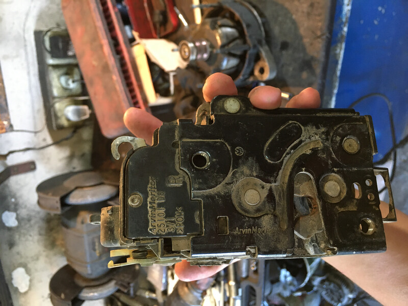 Замок двери Skoda Fabia  2006 1.2 Бензин Одесса