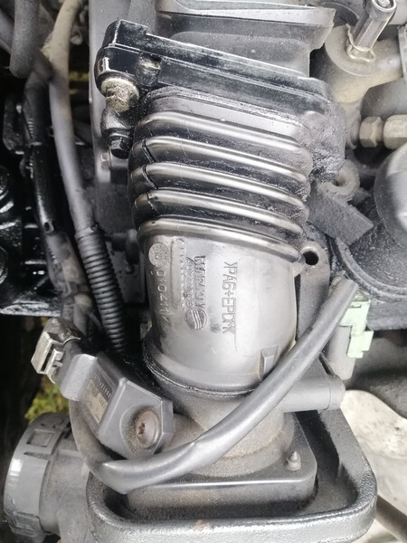 Патрубок турбины Ford Focus 2  2009 156.0 Дизель 