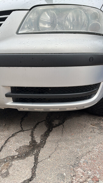 Решітка бампера права Volkswagen Sharan  2002 універсал 1.9 Дизель 