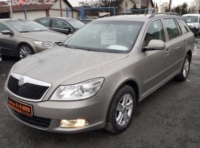 Бампер передний Skoda Octavia A5  2012 универсал 2.0 Дизель Киев