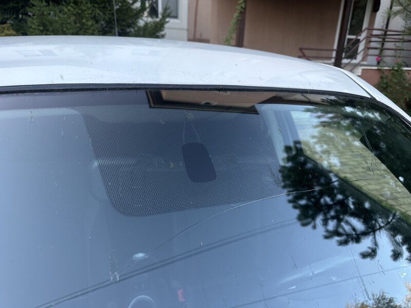 Стекло лобовое Nissan Juke  2019 1.6 Бензин Киев