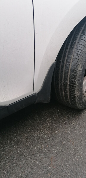 Бризговик лівий Hyundai ix35  2011 2.0 Бензин 
