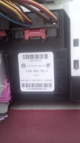 Эл. двигатель стеклоподъёмника водительской двери Volkswagen Golf Plus  2007 хетчбек 1.6 Бензин 