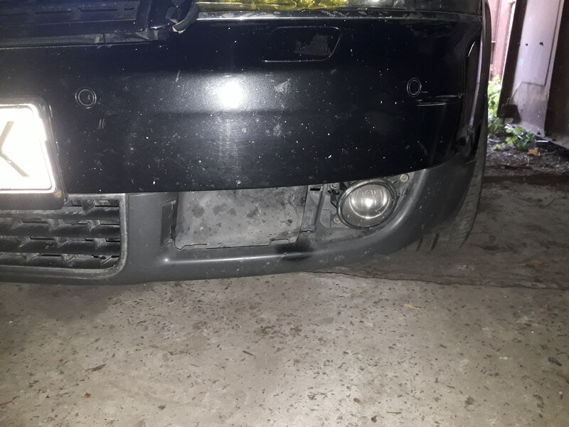Решетка бампера левая Audi A6 C5  2002 2.7 Бензин Черкассы