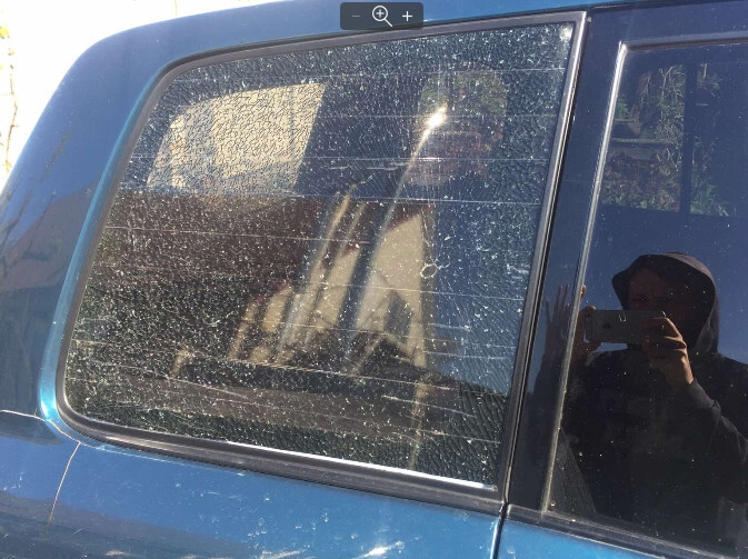 Стекло заднее боковое правое\багажника\ Toyota RAV4 I 1999 универсал 2.0 Бензин 