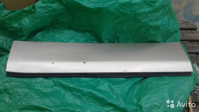 Молдинг передней правой двери (листва) Suzuki Grand Vitara  2008 2.4 Бензин Винница