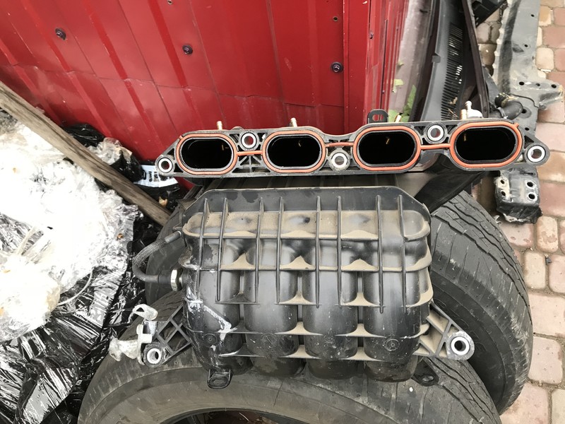Колектор Toyota Rav 4 2011 г.  2.0 л бензин Киев