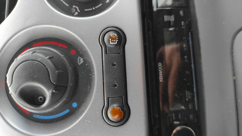 Кнопки подогрева заднего стекла и кондиционера Renault Kangoo  2008 1.5 Дизель Луцк