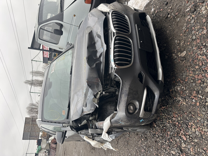 Капот BMW X1 2017 г.  2.0 л бензин Киев