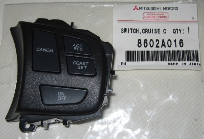 Кнопки круиза Mitsubishi Lancer X  2007 2.0 Бензин Киев
