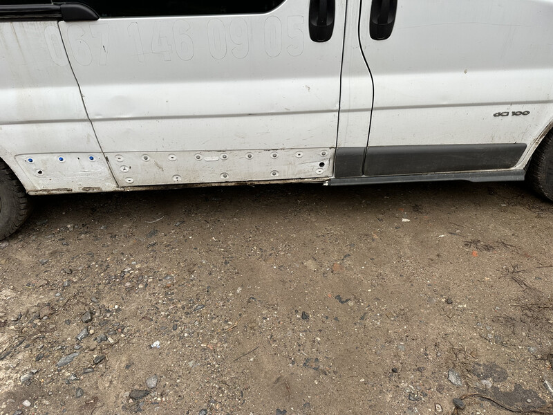 Молдинг крыла Renault Trafic 2 2005 г.  1.9 л дизель Харьков