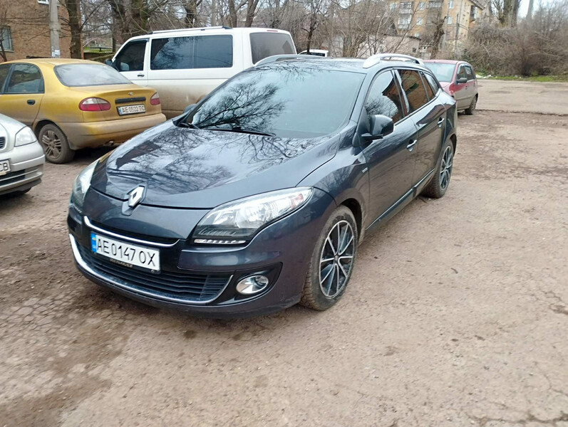 Бампер передний 620221750R   Renault Megane