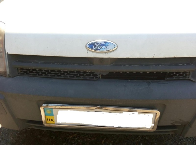 Решетка радиатора, значёк передний Ford Transit Connect  2002 универсал 1.8 Дизель Киев