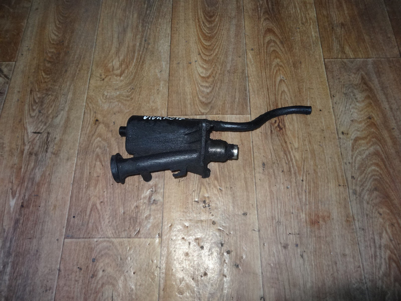 Сапун (корпус щупа уровня масла) Opel Vivaro  2001 1.9 Дизель Николаев