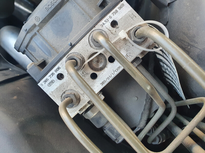 Блок ABS BMW 5 Series  2003 универсал 2.5 Дизель 