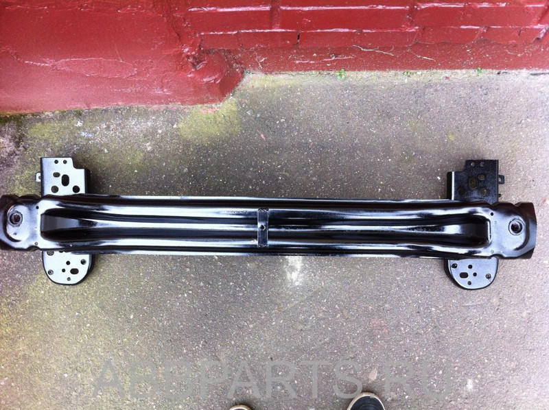 Підсилювач бампера переднього Volkswagen Touareg 2014 р.  3.0 л дизель Київ