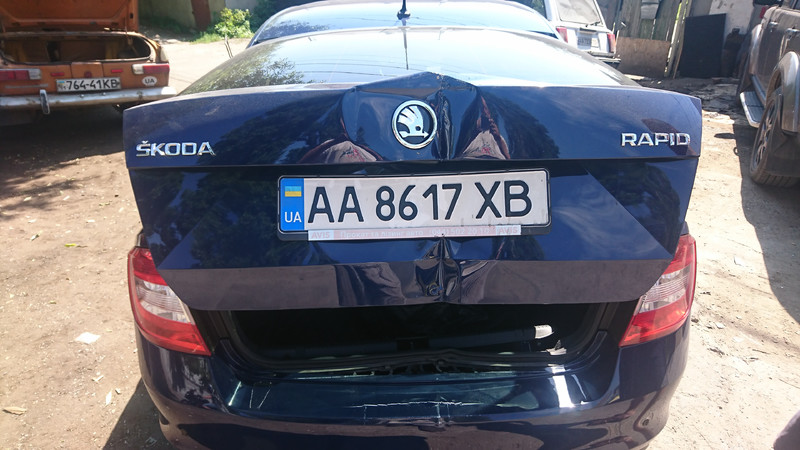 Крышка багажника голая, подрамник Skoda Rapid  2015 1.2 Бензин Киев