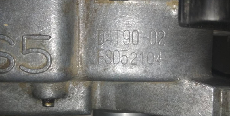 Трамблер у зборі D4T9002 FS05   Mazda 626