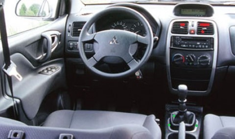 Центральная часть торпедо Mitsubishi Space Star  2003 1.6 Бензин Одесса