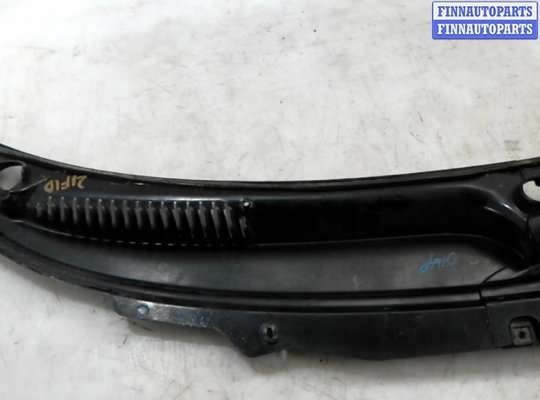 Пластик под лобовое стекло Kia Rio 2  2007 1.4 Бензин Черкассы