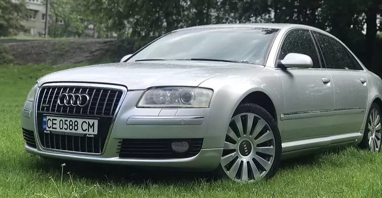Стекло фары Audi A8 D3  2007 4.2 Бензин Жмеринка