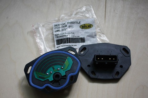 Потенциометр дросельной заслонки 050133028F   Audi 100, Audi 80, Seat Toledo, Volkswagen Jetta, Volkswagen Passat