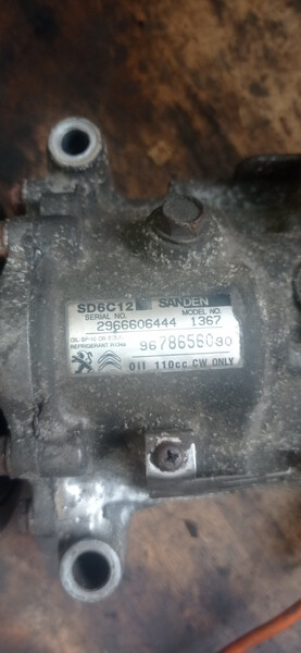 Компрессор кондиционера Peugeot Partner универсал 2014 г.  1.6 л дизель