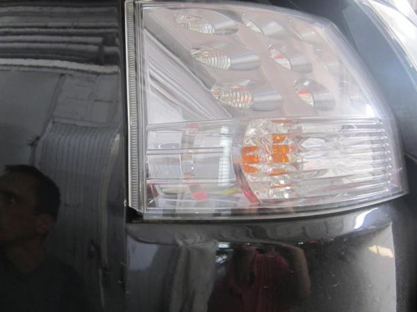 Задние фонари Mitsubishi Outlander XL  2008 3.0 Бензин Киев