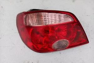 Фонарь задний наружный левый 8330A047   Mitsubishi Outlander