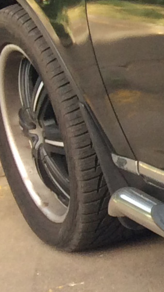 Хромовая накладка переднего левого крыла (идёт снизу крыла) Infiniti FX 35  2006 3.5 Бензин 