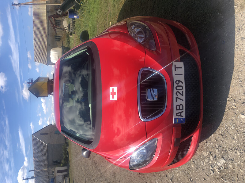 Бампер передній Seat Altea хетчбек 2005 р.  1.9 л дизель Миколаїв