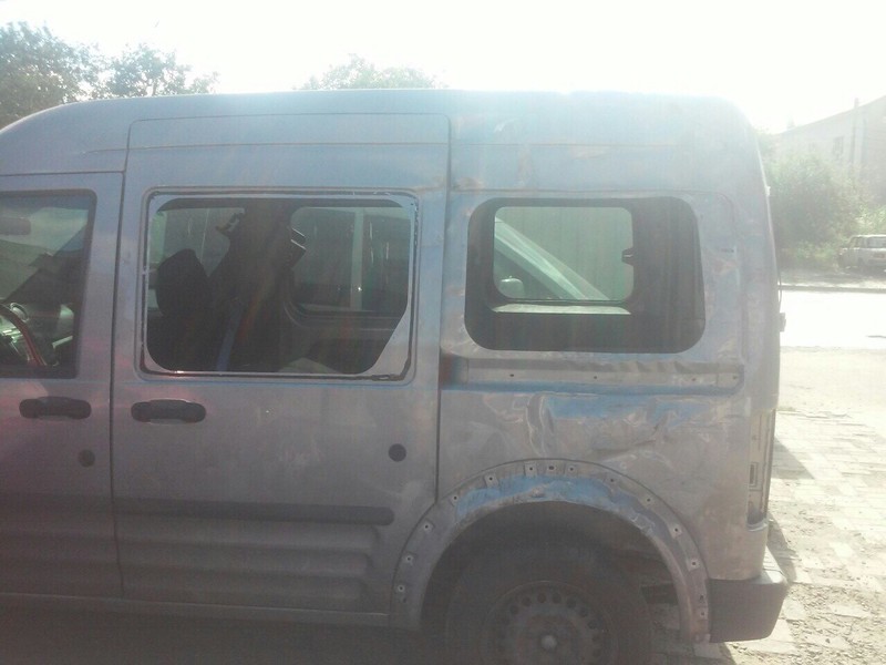 Задня лева четверть с оригенального пасажира Ford Transit Connect  2008 1.8 Дизель Киев