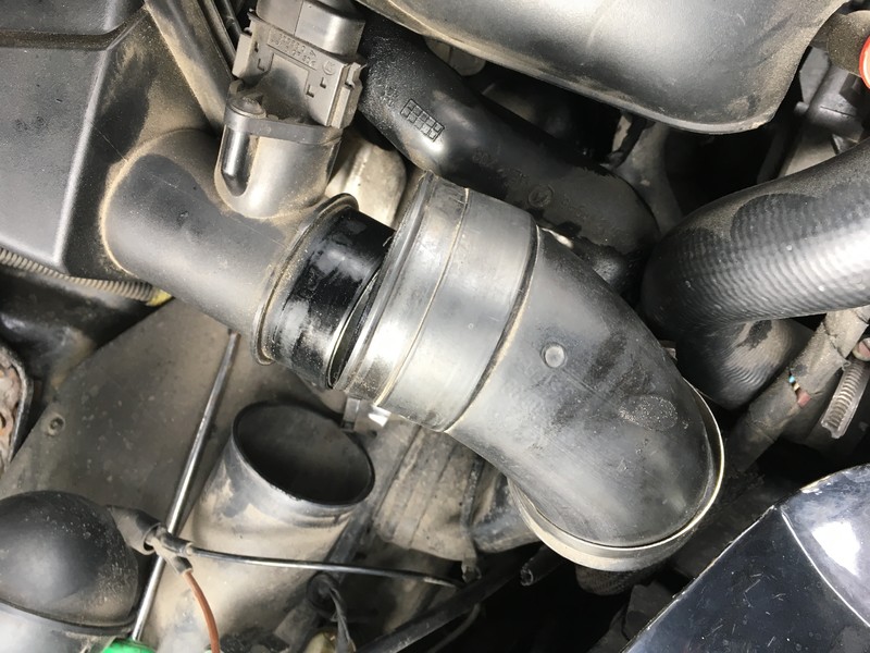 Патрубок интеркулера Mercedes M-Class W163 2001 г.  2.7 л дизель Ивано-Франковск